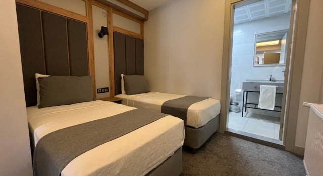 Трёхместный номер Standard Karakoç Hotel
