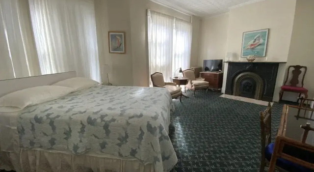 Люкс Classic Fort Pl B&B and Gallery