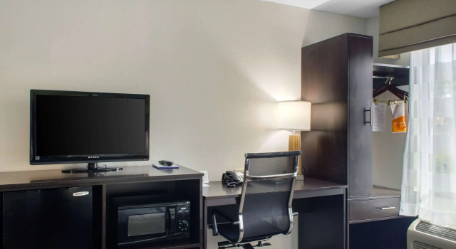 Sleep Inn Baton Rouge East I-12, Забронировать Отель Батон-Руж Луизиана, рядом с Sherwood Twelve Plaza Shopping Center