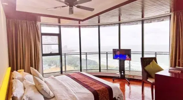 Люкс с 2 комнатами с видом на море Qionghai Yifang Apartment