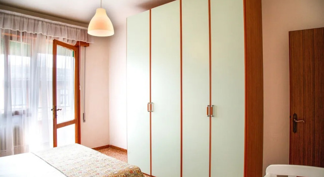 Downtown Flat 250mt From the Beach, Забронировать Апартаменты/квартира Эраклеа Линьяно-Ривьера