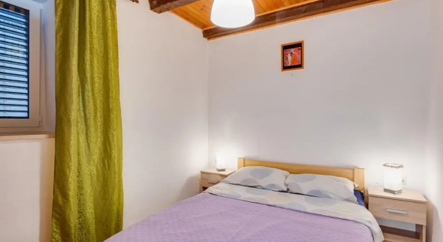 Stunning Apartment in Stara Baska With Wifi and 2 Bedrooms, Prenota Appartamento Hotel a Isole Quarnerine con parcheggio, Parcheggio