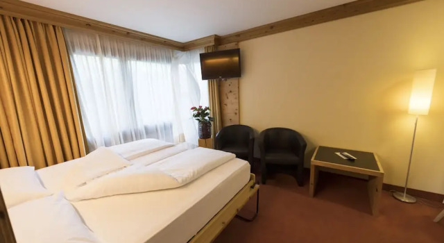 Семейный номер Standard с 2 комнатами с видом на горы Hotel Palü