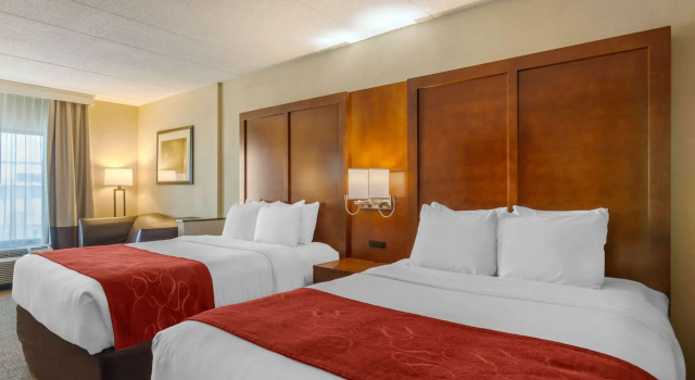 Четырёхместный люкс Comfort Suites Southpark