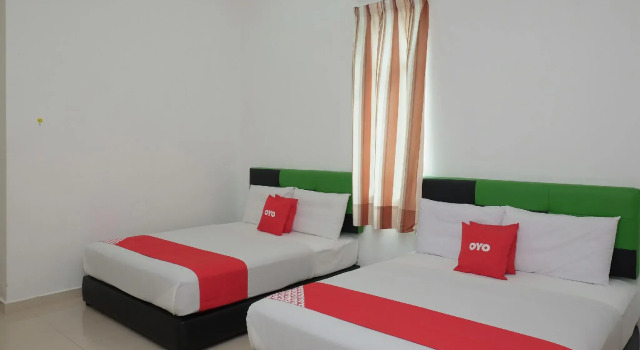 Семейный люкс OYO 90005 DC Villa Guest House