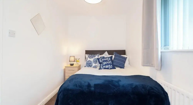 2 Bed-sleeps 4-private Garden- Free Parking, Забронировать Дом для отпуска Отели Бирмингема с парковкой, рядом с Бирмингемский городской университет, Парковка