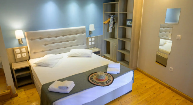 Семейный номер Standard Rouda Bay Beach Hotel