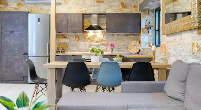 Kastro Stone House, Book Hotel Chrisi Akti 