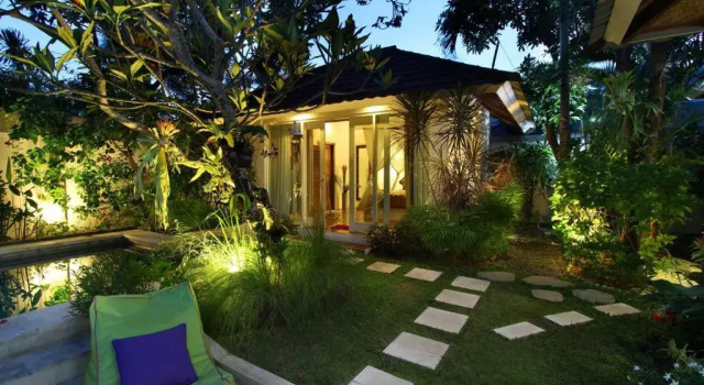 Villa Fendi, Rezerwuj Willa Domki letniskowe w Bali, Domek