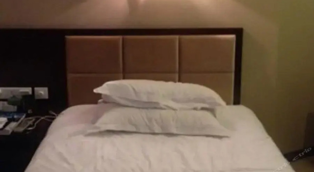 Люкс Business Enshi International Hotel