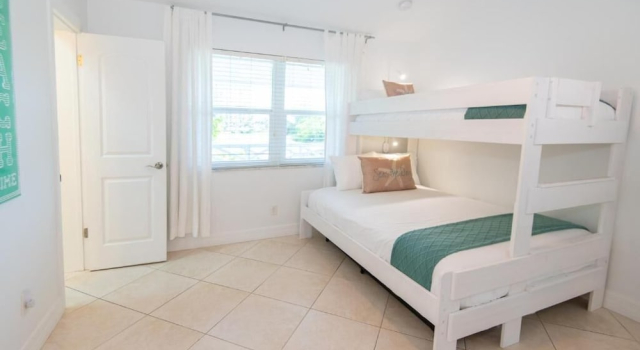 SBH Unit 4, Buchen Sie Ferienhaus Fort Pierce Shores Florida