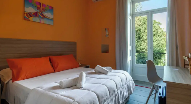 Номер Economy Holiday Naples Art Rooms