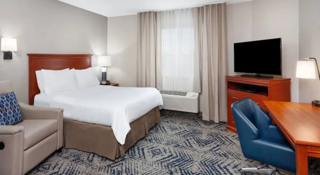 Двухместная Студия люкс Candlewood Suites Louisville North by IHG