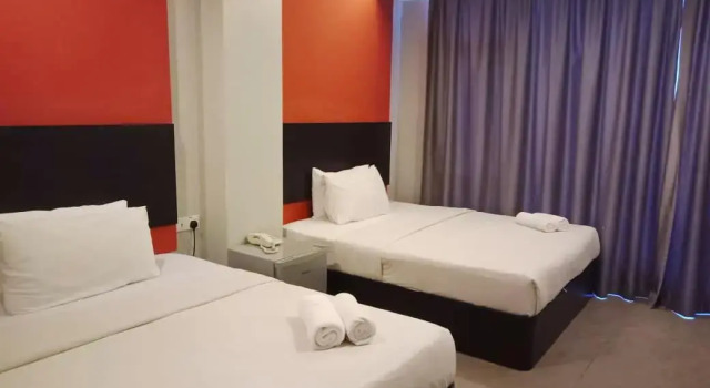 Двухместный номер Standard Golden Court Hotel - Sri Pelangi