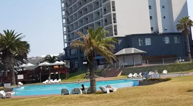 Beach Club 105