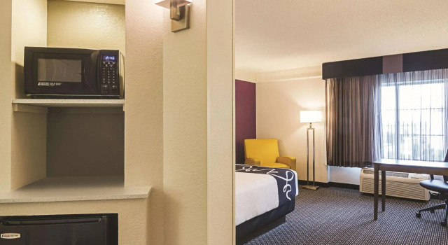 Двухместный номер Standard La Quinta Inn & Suites by Wyndham Denver Airport DIA