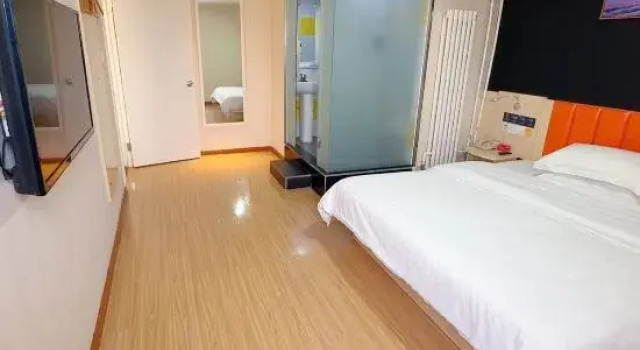 Люкс Grand Grand Hyatt Hotel (Weihai High Speed Railway North Station)