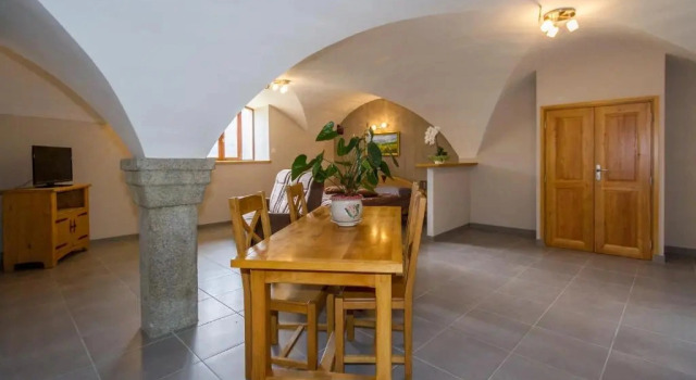 Chambres d'hotes Les Clarines, Book Hotel Hoteller i Rhône-Alps med parkering, Parkering