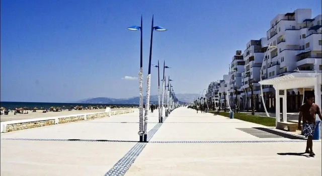 Апартаменты Appartement luxueux Vue sur Mer pied dans l'eau Région Tanger - Tetouan n6