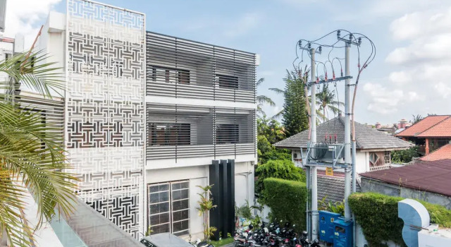 ZenRooms Kuta Poppies Lane