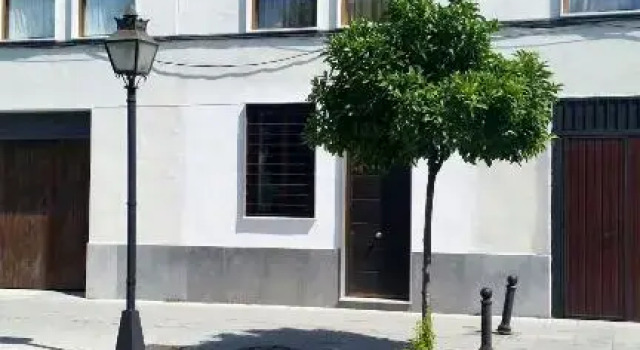 Paseo de la Ribera 32, Забронировать Отель Кордова Cordoba Province, рядом с Музей боя быков