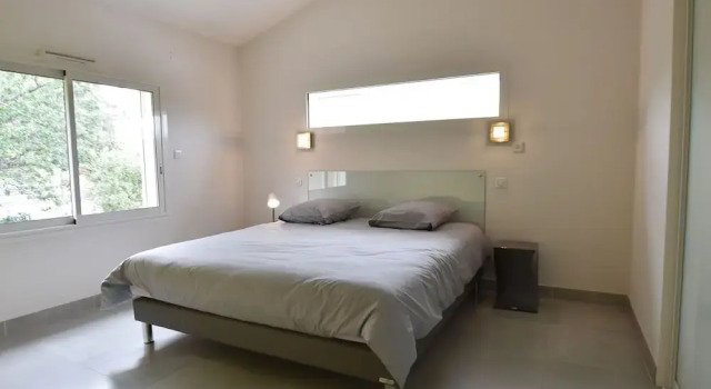 Attractive Holiday Home in Vézénobres With Swimming Pool, Rezervasyon Otel Vezenobres oteller ve konaklama yerleri, Otel
