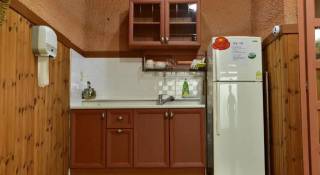 Коттедж c 1 комнатой Golmangtae Pension