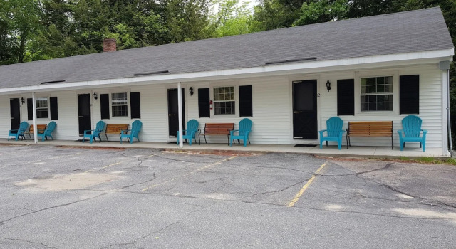 Номер Standard с видом на реку Franconia Notch Motel