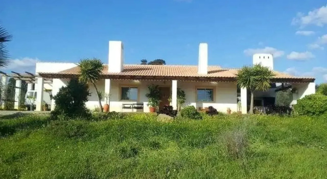 House With 3 Bedrooms in Santa Luzia, With Wonderful Mountain View, Private Pool, Furnished Terrace Near the Beach, Prenota Hotel Hotel a Alentejo con piscina, Piscina