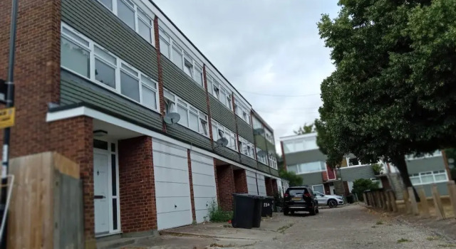 Lovely 1 Bedroom Flat 5 Minutes Walk From Station