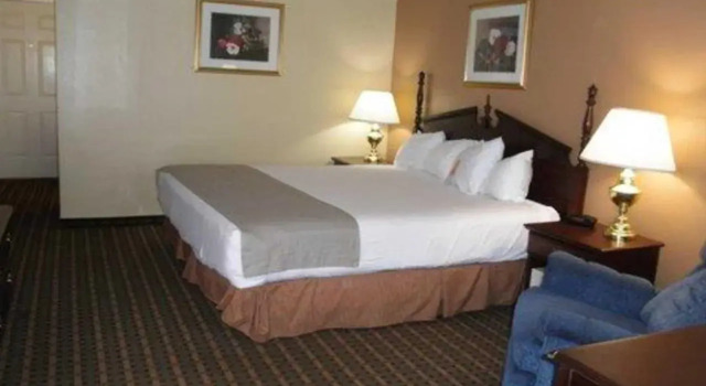 OYO Hotel Lebanon MO I-44, Prenota Hotel Lebanon Missouri