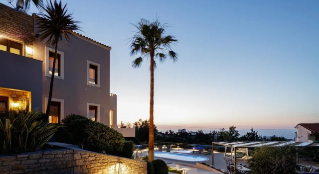 Коттедж Villa Natura - With Private Heated Pool