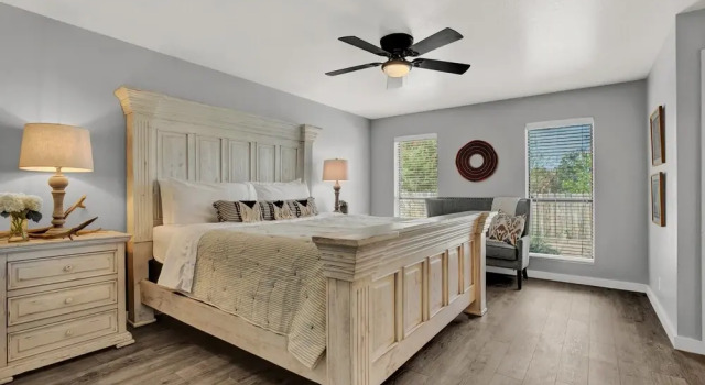 New Upscale Casita With Hot Tub & Grill