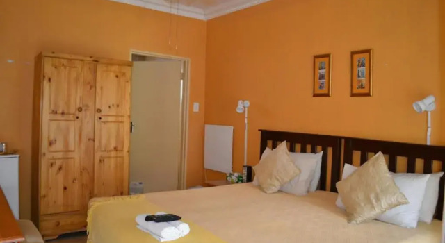 Kamogelo Guest House, Reservar Casa de hóspedes Hotéis em Ga-Ramoga com piscina, Piscina