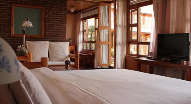 Haiyuexuan Inn, Prenota Hotel Hotel a Lijiang con parcheggio, Parcheggio