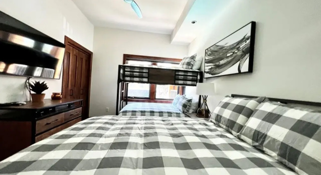 Luxury 3Br Residence Steps From Heavenly Village and Gondola Book 7 Nights for 10% Off by Redawning