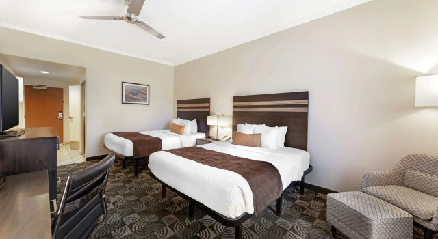 Четырёхместный номер Standard Best Western Plus Country Park Hotel