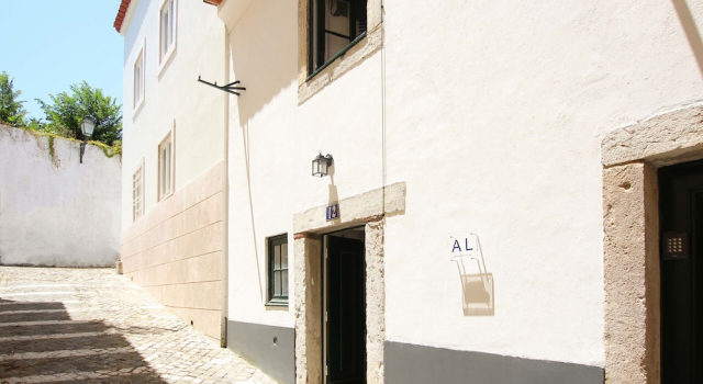 Nomad s Castel Lisbon - The Solo, Забронировать Отель Лиссабон Эстремадура, рядом с Money Museum