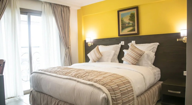 Camera Executive FAYA Hotel