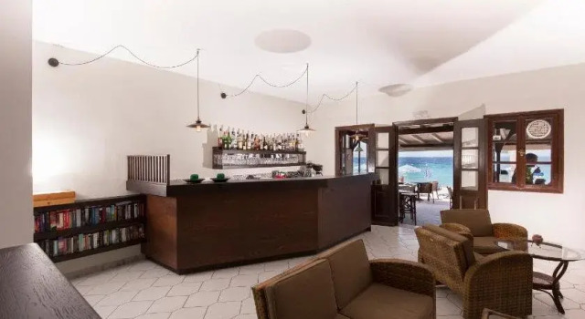 Long Beach, Забронировать Отель Отели Коккари 3 звезды, 3*