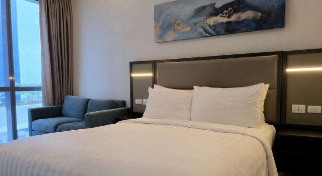MCollection - Resort-style Comfort Near Mactan Airport, Book Hotel Mactan 