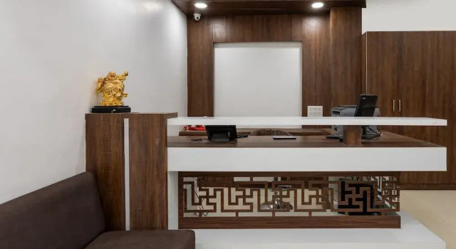 OYO 28247 Hotel SMR Palace
