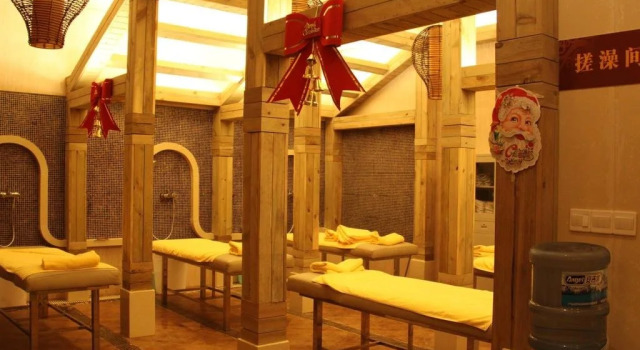 Xianning Hot Spring Valley Resort, Varaa Lomakeskus Xianning Hubei