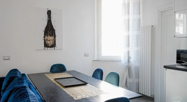 Poerio 98 Luxury Apartment