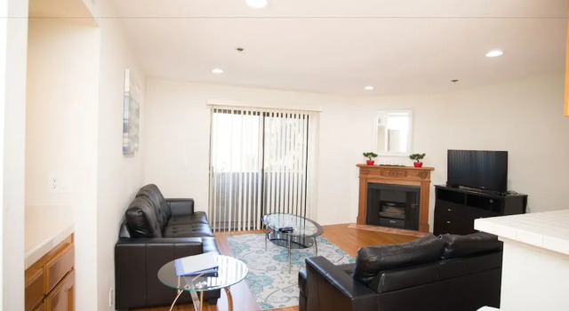 Апартаменты Classic c 1 комнатой Strathmore Apartments