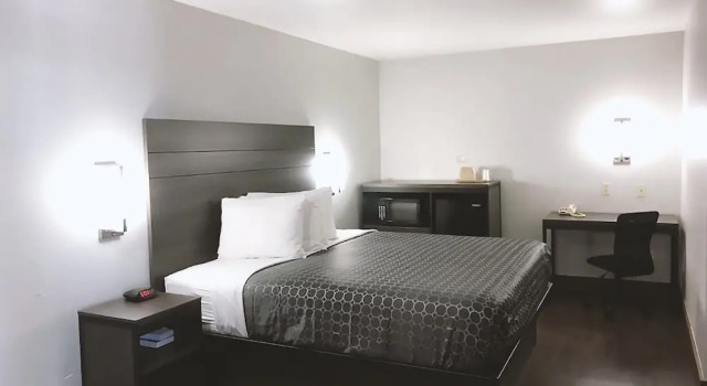 Двухместный номер Comfort Americas Best Value Inn & Suites San Antonio Arena District