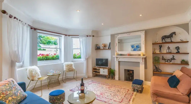 Seafront Apartment Private Garden & Free Parking, Забронировать Апартаменты/квартира Апартаменты Исторического графства Суссекса, Апартаменты/квартира