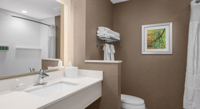 Четырёхместный номер Standard Fairfield Inn & Suites by Marriott Memphis Marion, AR