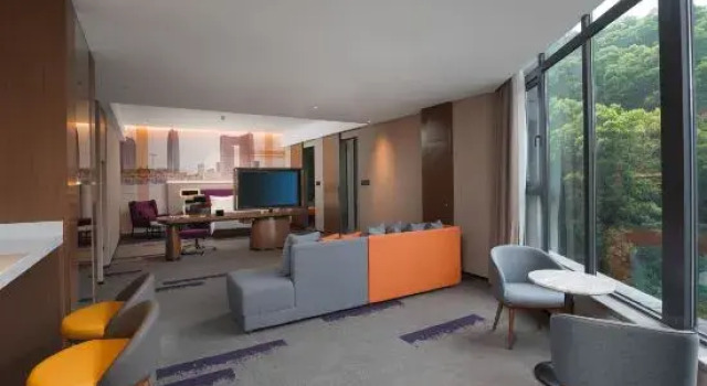 Люкс Hampton by Hilton Dongguan Fenggang