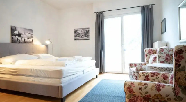 Living Eden by we rent, SUMMERCARD INCLUDED, Забронировать Отель Целль-ам-Зе Europa Sportregion, рядом с Целлер-Зе
